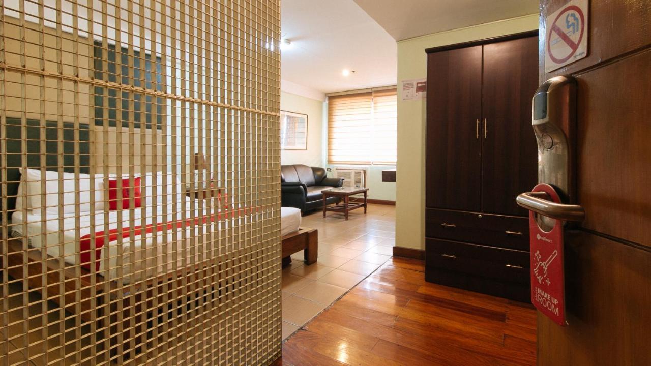 Reddoorz At Timog Avenue Quezon City Exterior photo